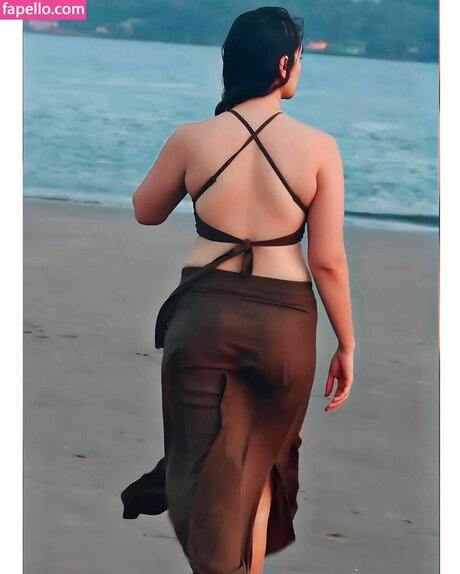 Megha Shukla ヌード女優 写真