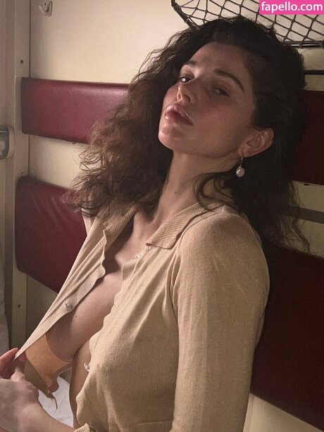 Tatyana Luzgina アートポルノスター 画像