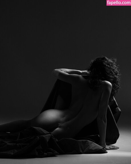 Tatyana Luzgina トップ女優 写真