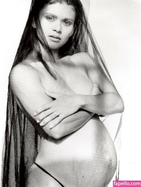Nia Peeples xxxスター 写真