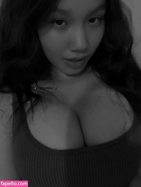 Ciara Davis ポルノモデル 写真