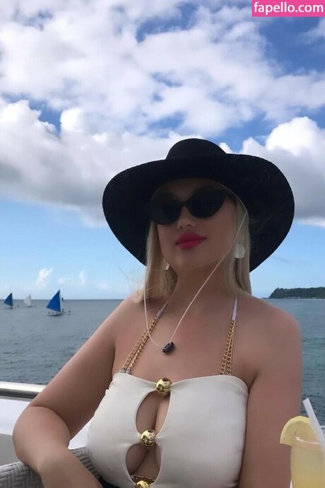 ヌード自撮りオンリーファンズ 無料xxx ギャラリー