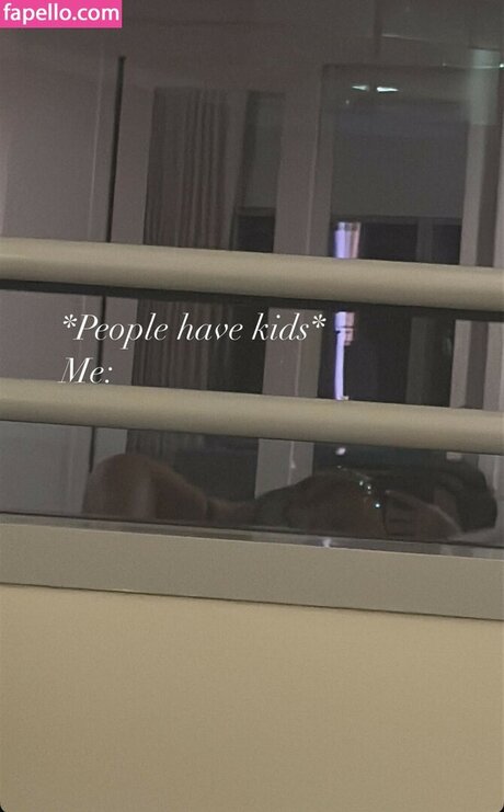 Ava Amira ポルノスター ヌード 写真