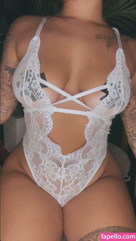 熟女ヌードオンリーファンズ ホット ギャラリー