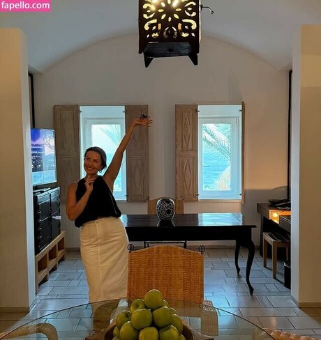 MargauxTheCook エロティックなポルノスター 写真