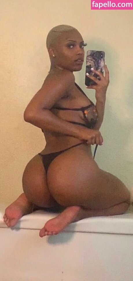 paiiigee ホット女優 写真
