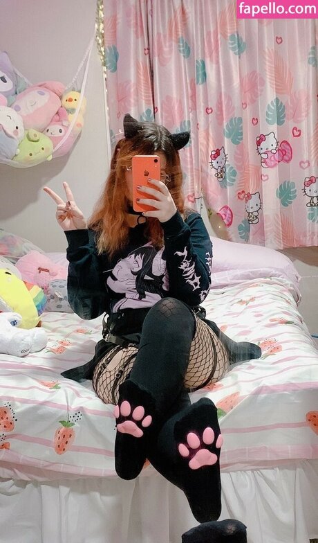 Immy Bisou ヌードモデル 写真