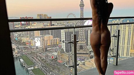 ぽっちゃりティーンズオンリーファンズ セクシーヌード 写真