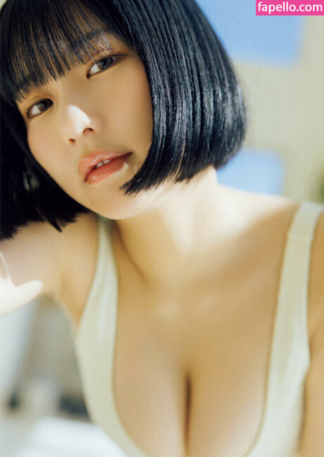 Tanaka Miku セクシーモデル 写真