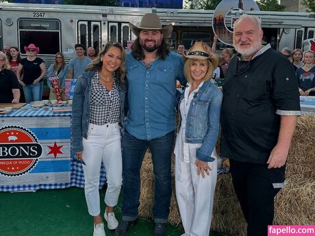 Ginger Zee アートモデル 写真