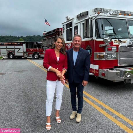 Ginger Zee スターセックス ギャラリー