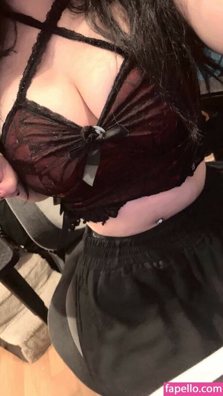 emily g0th アダルト女優 写真