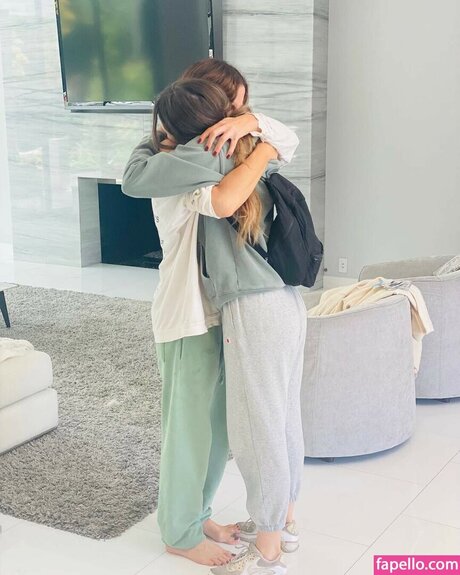 Lily Mo Sheen 完璧なモデル 写真