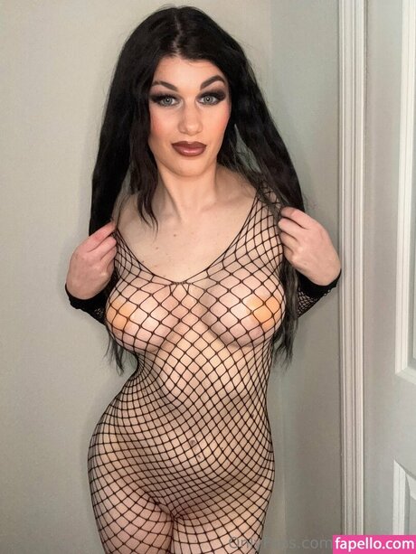 Bea Priestley ポルノモデル 写真