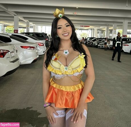 rachelvillaflor top profile image