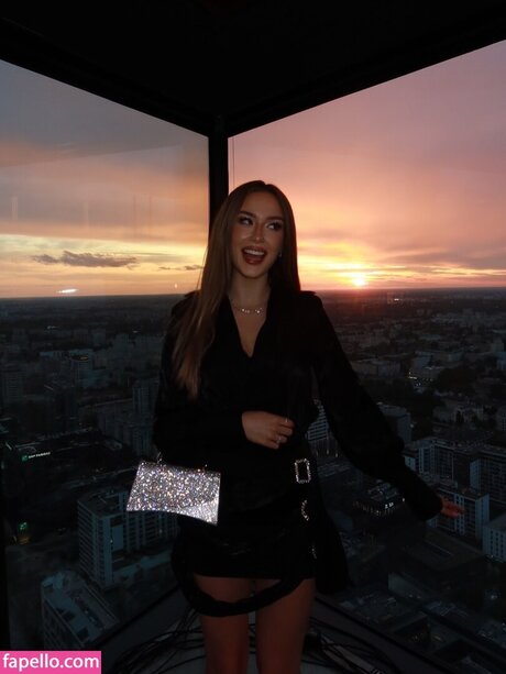 Oliwia Petryna かわいいモデル 写真