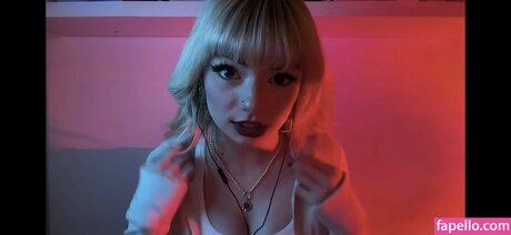 Emma s MySpace ヌードのポルノスター 写真