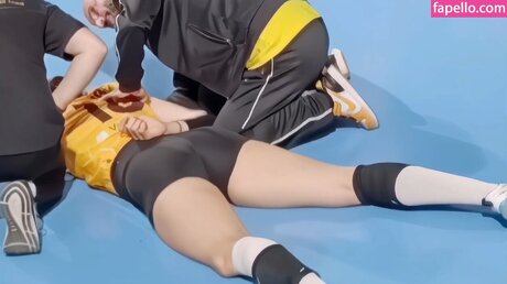 アジア人のおっぱいオンリーファンズ ホット 画像