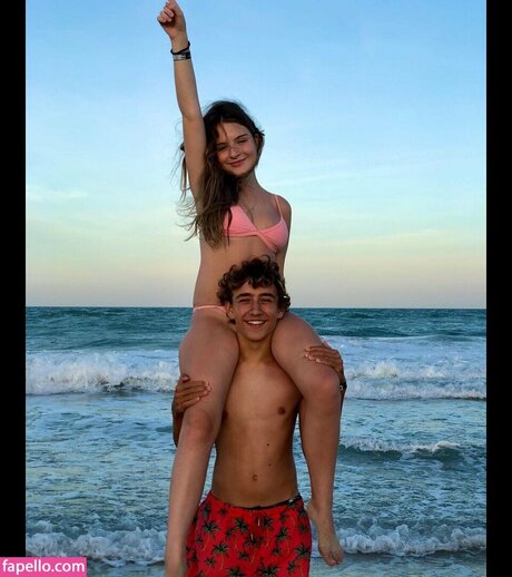 Sophia Valverde 美しいスター 写真