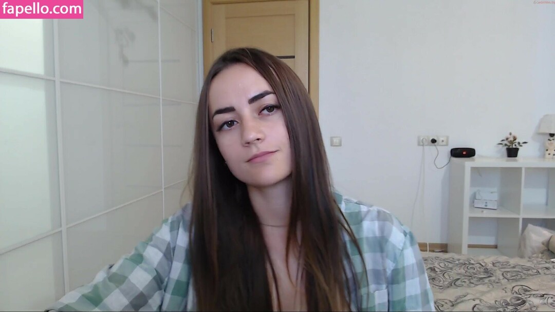 Angelina new ポルノモデル ギャラリー