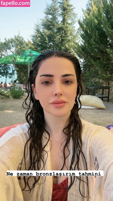 有名なレディボーイオンリーファンズ xxx 写真