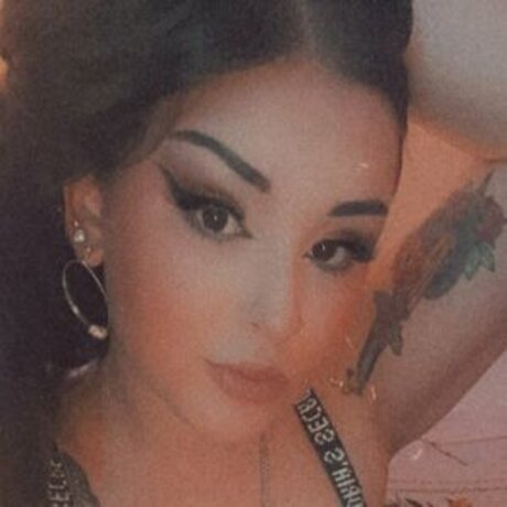 Lindseyunfamous ポルノスター 可愛い 写真