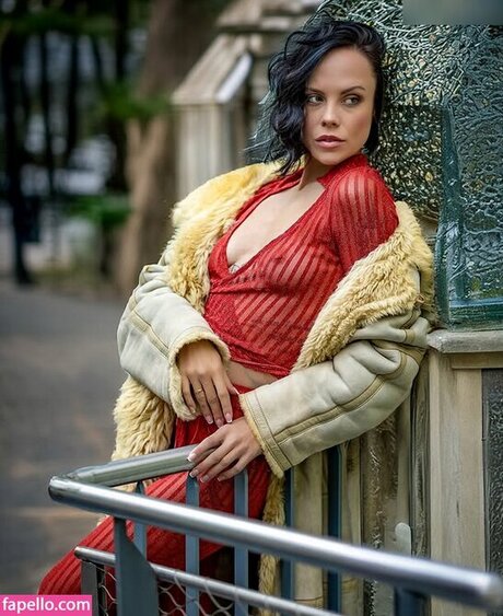 熟女潮吹きオンリーファンズ ホットxxx 写真