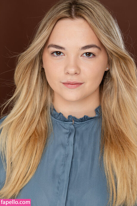 Chloe Guidry アートモデル 写真