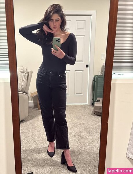 Elyse Myers エロティックなスター ギャラリー