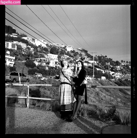 エボニー無料オンリーファンズ 無料裸 写真