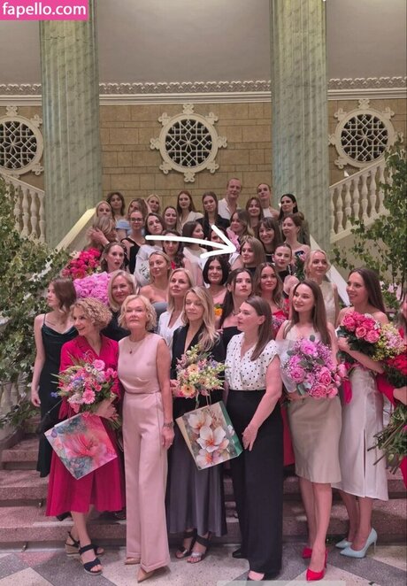 熟女フェラチオオンリーファンズ HD 写真