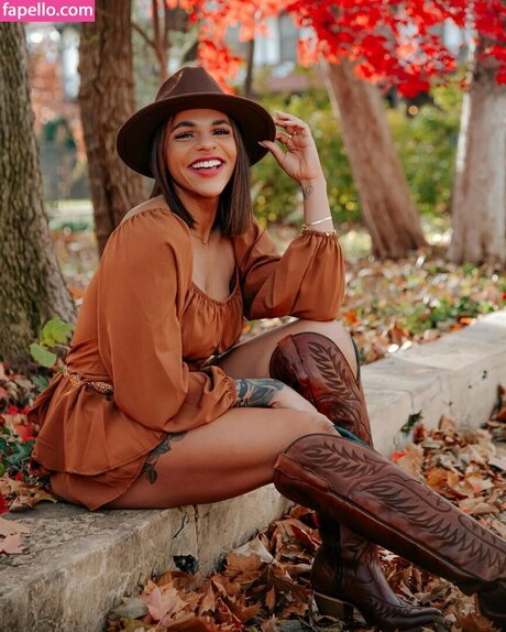 Amber Reacts 無料のスター 画像