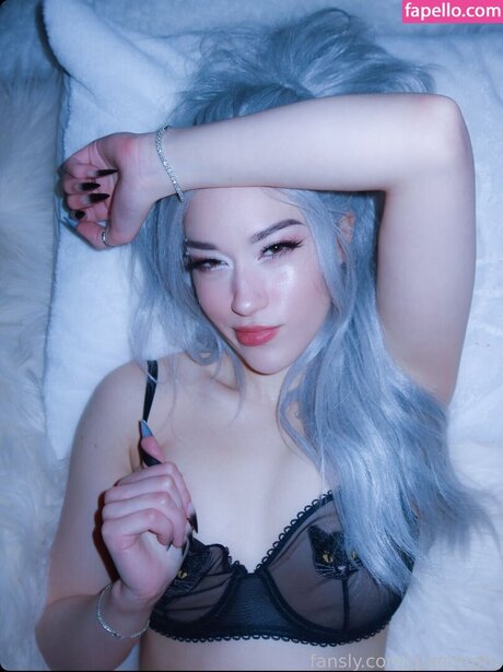 熟女オナニーオンリーファンズ ホットヌード 写真