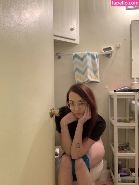 Mackenzie Stith ポルノスター 独占 画像