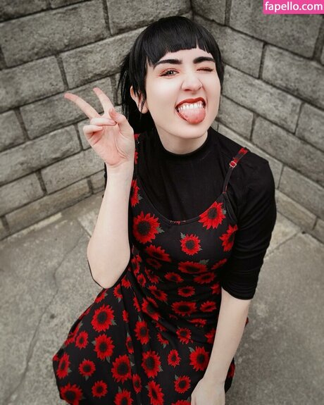 Amy Roberts 素敵なスター 写真