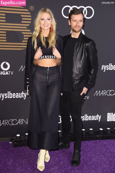 Carolin Niemczyk 高品質のポルノスター 写真