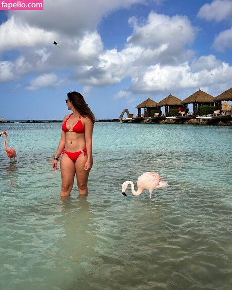 ブルネットのティーンオンリーファンズ アートポルノ ギャラリー