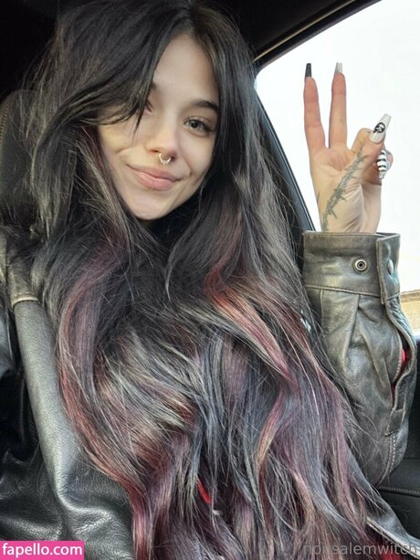 Claire Estabrook アート女優 画像