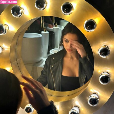 Josie Totah 美しい女優 写真