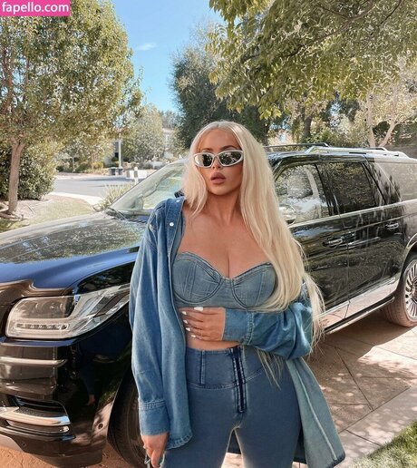 Olivia Pierson ヌードモデル 写真