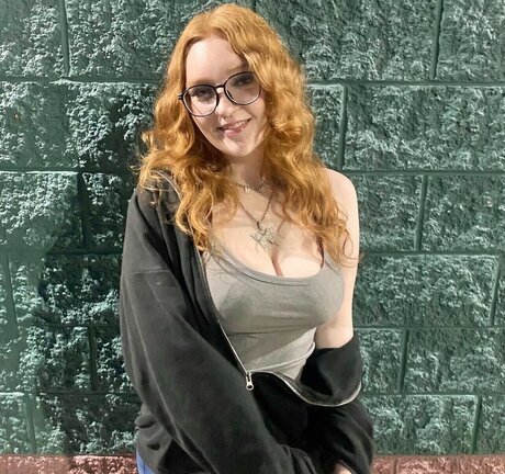 fiieroryy エロティックなスター 写真
