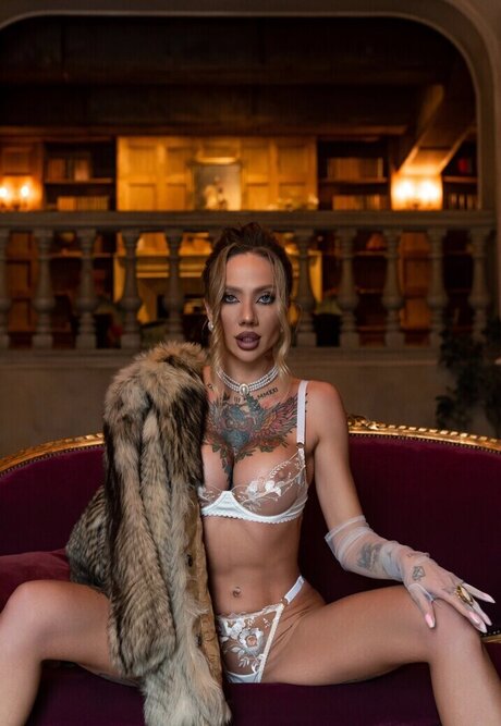 ママの足オンリーファンズ 美しいポルノ 写真