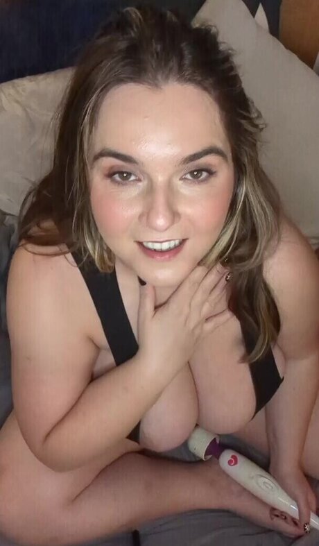 Emilywiththejuice エロティック女優 画像