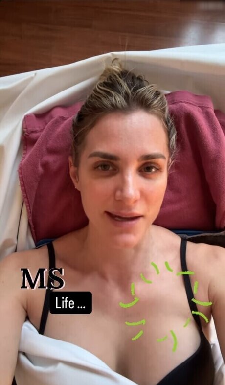 ダーティトークJOI オンリーファンズ ホットヌード 写真