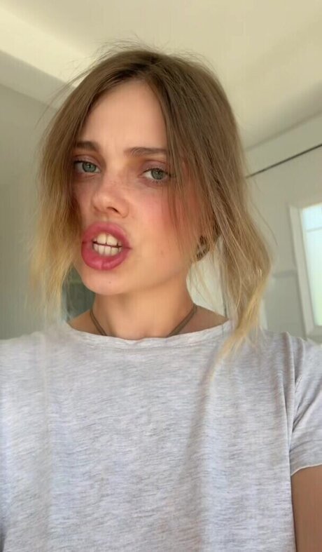 Velvet Tatti セクシーなスター 画像