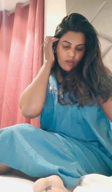 Reshma Cr ホットスター 写真