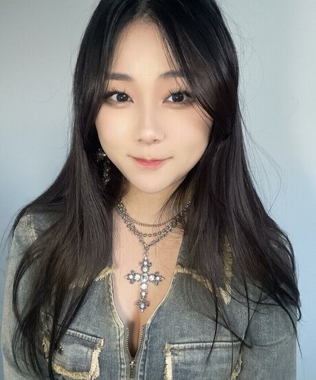クーガー熟女オンリーファンズ トップ 写真