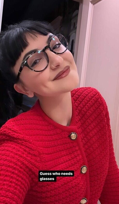 Julia Michaels xxxスター 写真