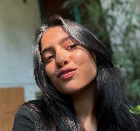 Divya Deshmukh ポルノスター 写真