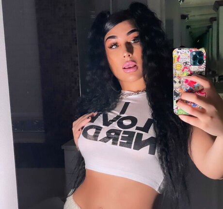 茶色の目のキティオンリーファンズ 無料裸 ギャラリー